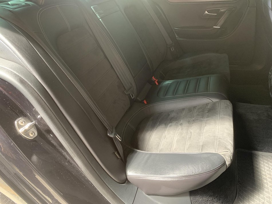 Volkswagen Passat CC 2.0TDI 