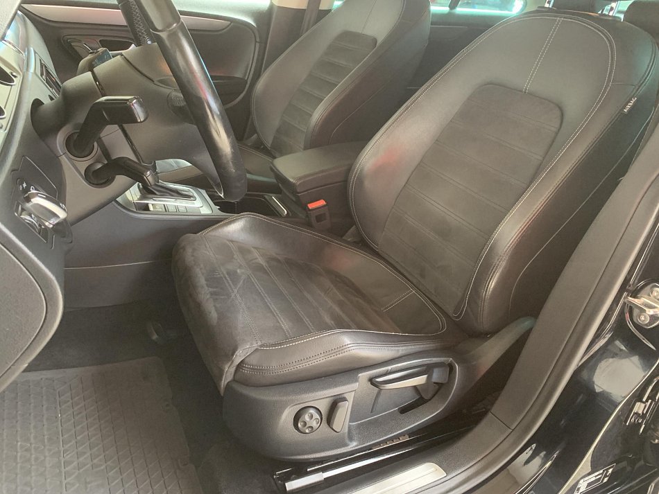 Volkswagen Passat CC 2.0TDI 