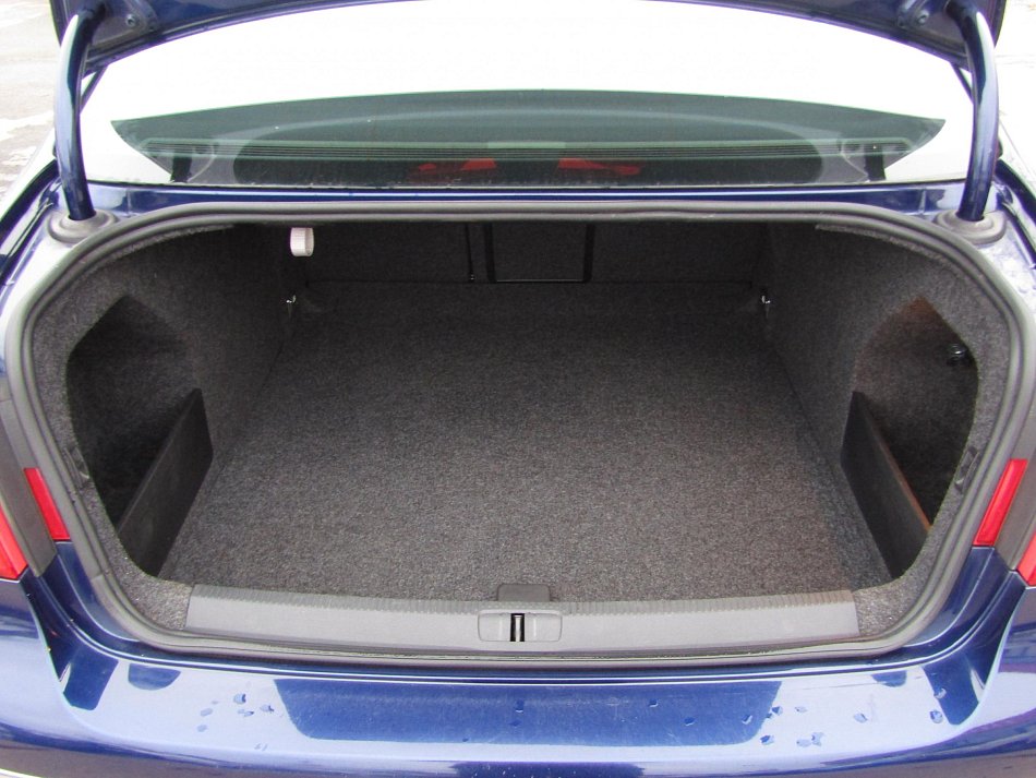 Volkswagen Passat 2.0 FSi 