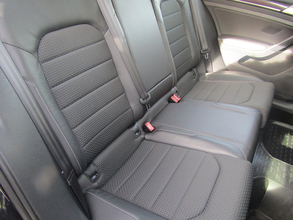 Volkswagen Golf 1.6TDi 