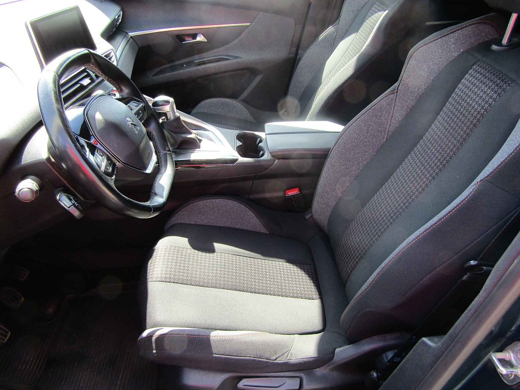 Peugeot 5008 1.5 HDi Active