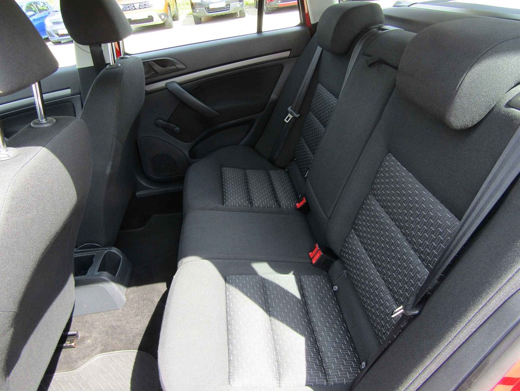 Škoda Octavia II 1.6MPi Tour