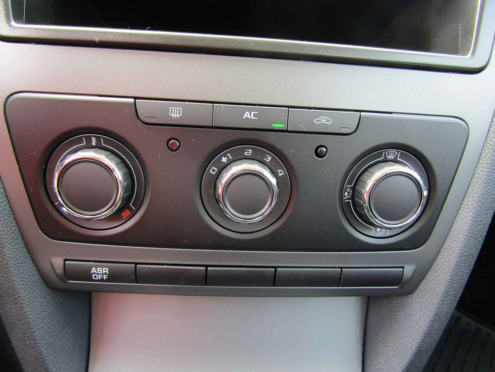 Škoda Octavia II 1.6MPi Tour