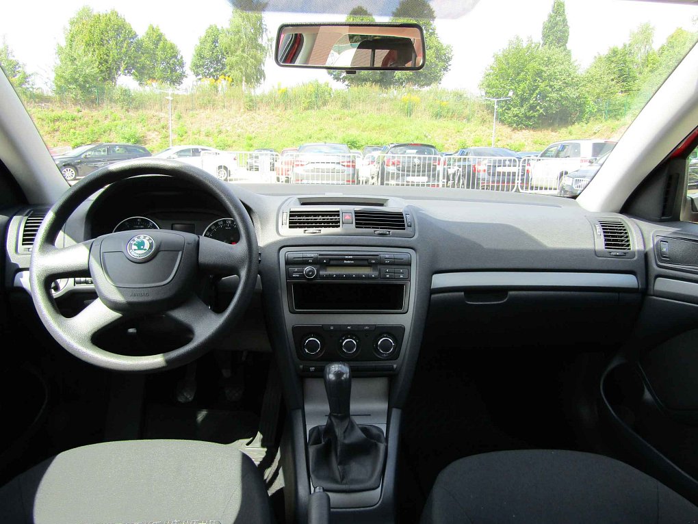 Škoda Octavia II 1.6MPi Tour