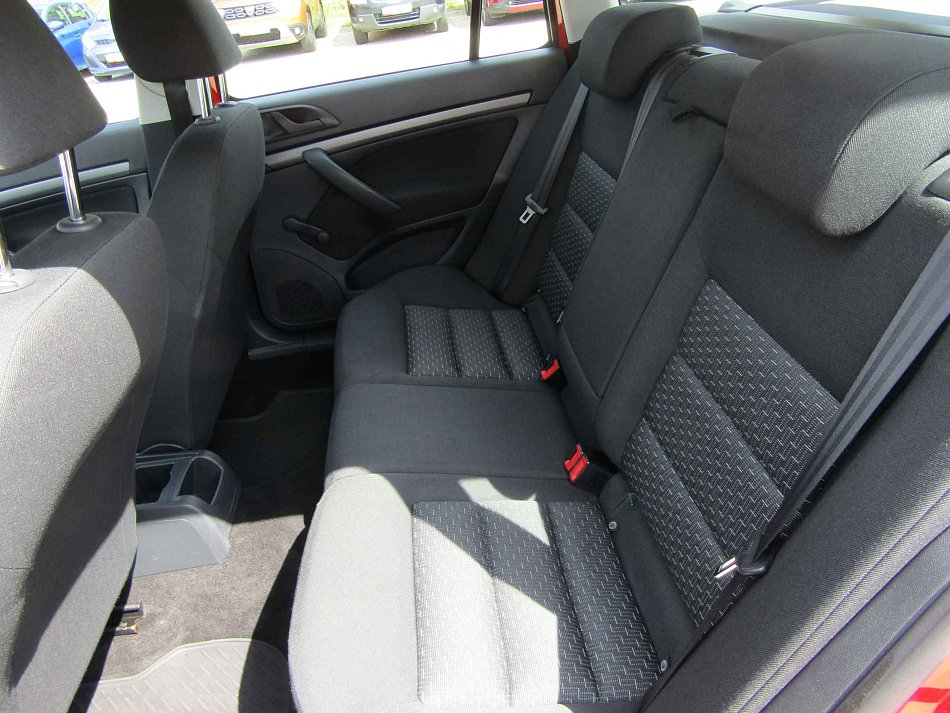 Škoda Octavia II 1.6MPi Tour
