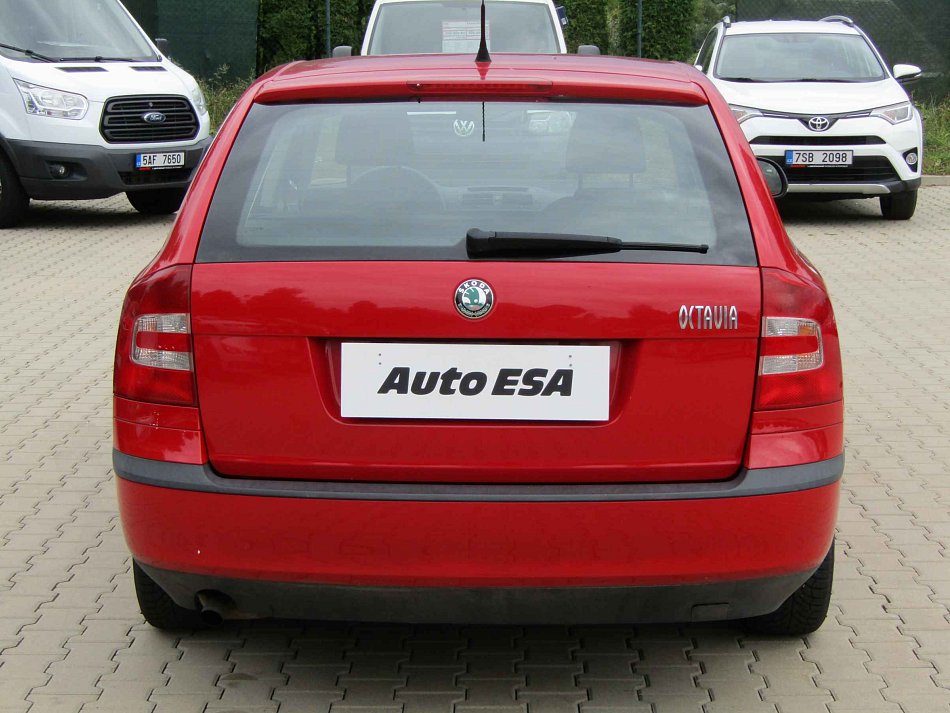 Škoda Octavia II 1.6MPi Tour