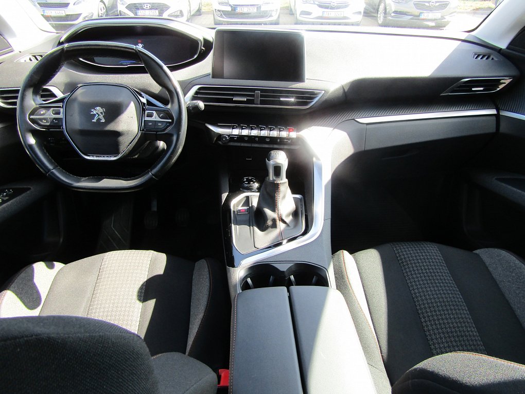 Peugeot 5008 1.5 HDi Active