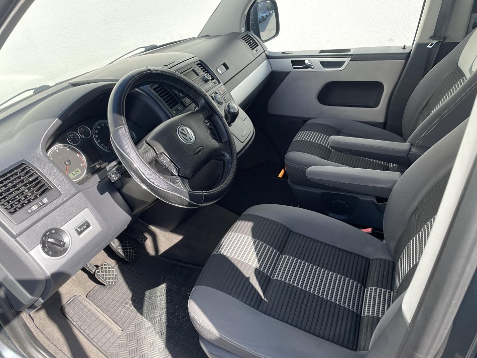 Volkswagen Multivan 2.5TDi United 7míst