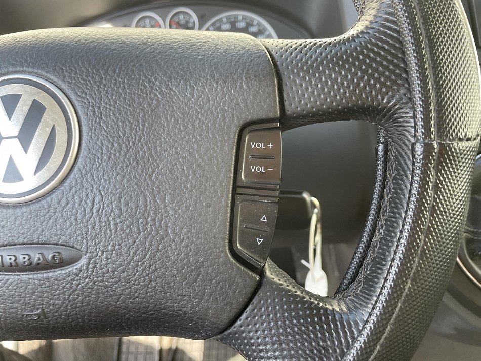 Volkswagen Multivan 2.5TDi United 7míst