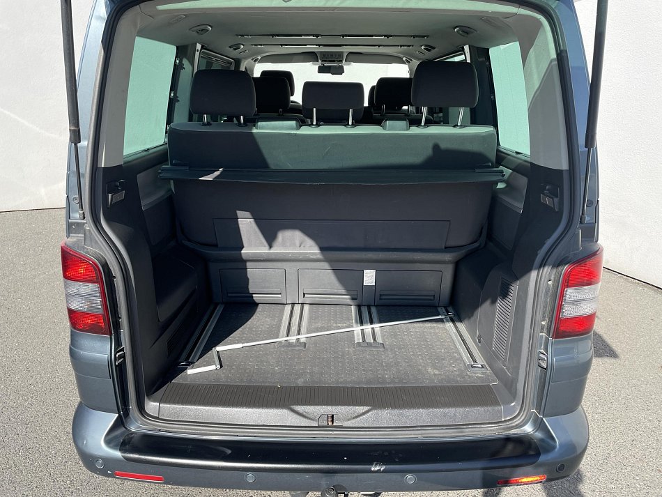 Volkswagen Multivan 2.5TDi United 7míst