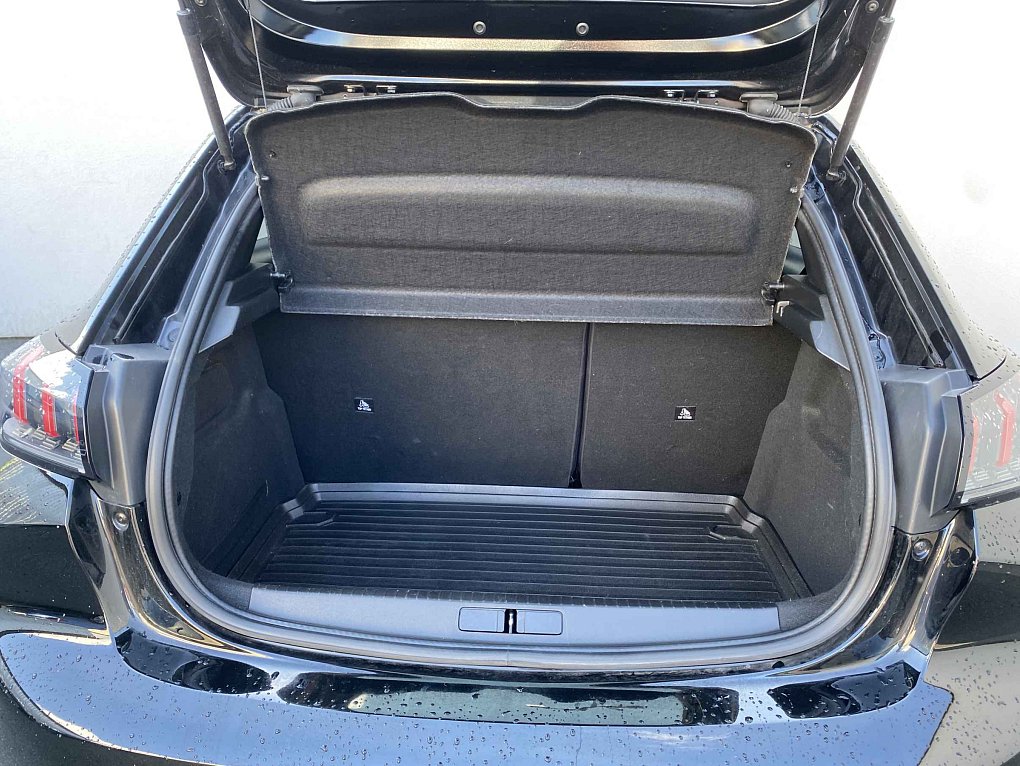 Peugeot 208 1.2PT Road Trip