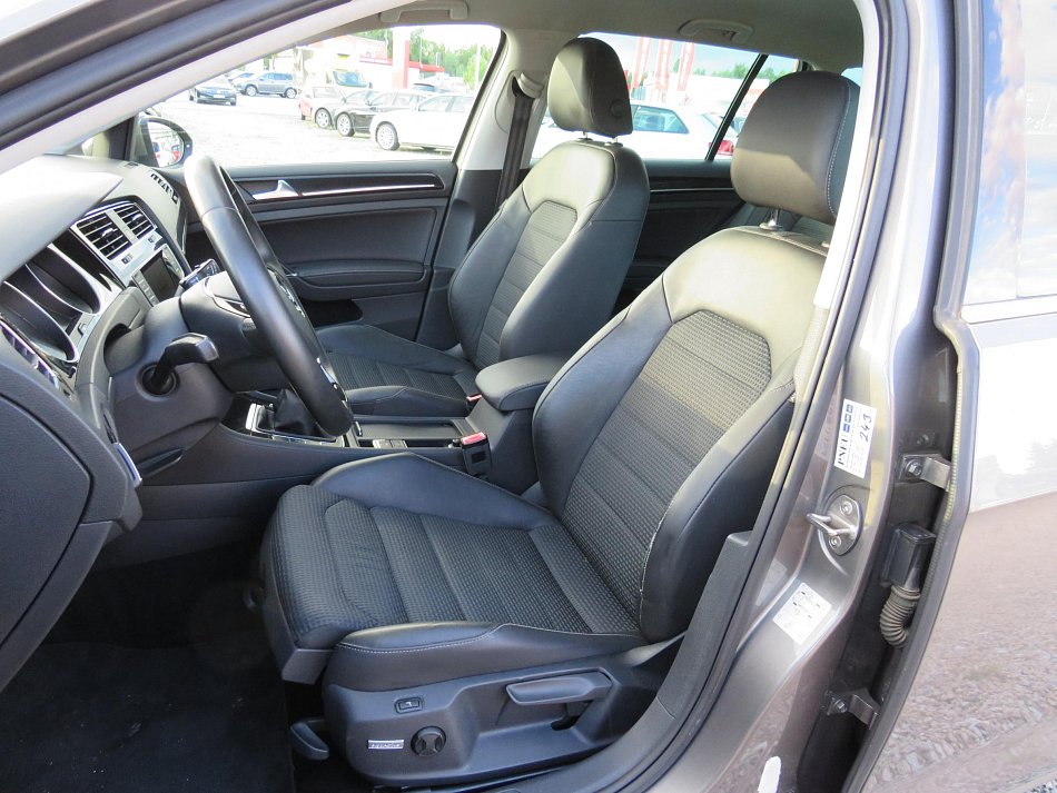 Volkswagen Golf 2.0 TDi 