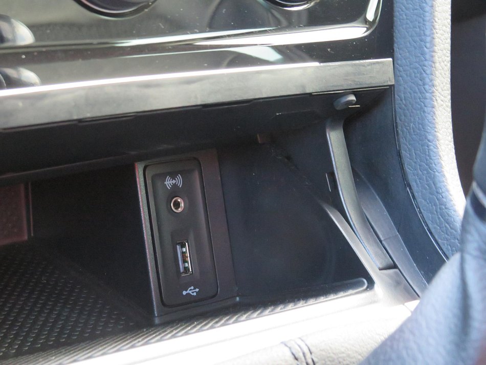 Volkswagen Golf 2.0 TDi 