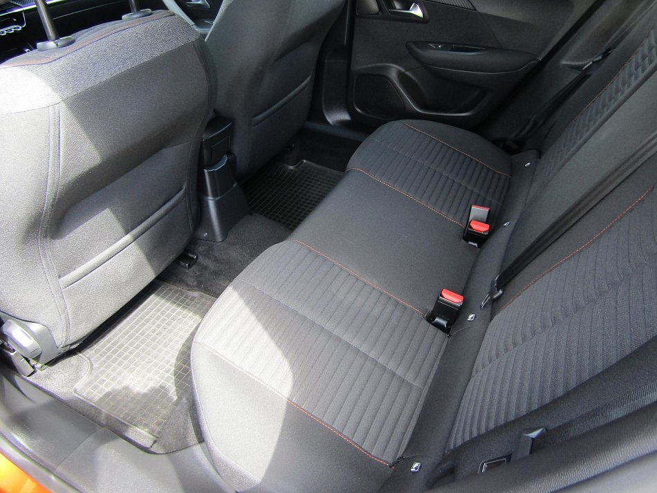 Peugeot 2008 1.2PT Active