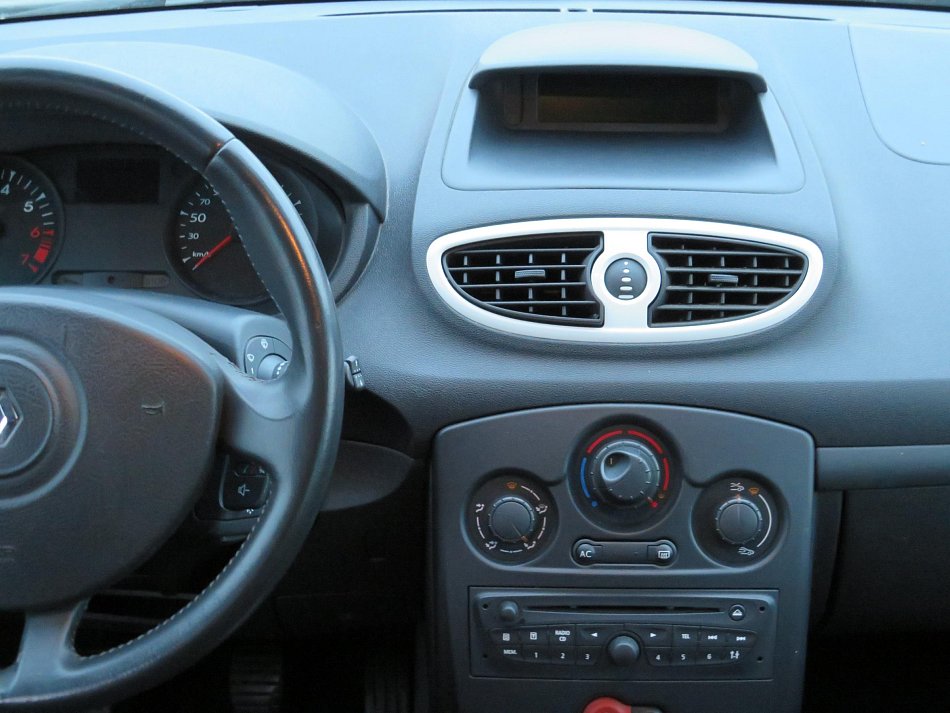 Renault Clio 1.2i 
