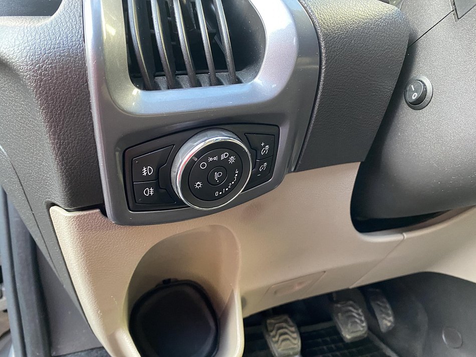 Ford Tourneo Custom 2.2TDCi Limited L2 9míst