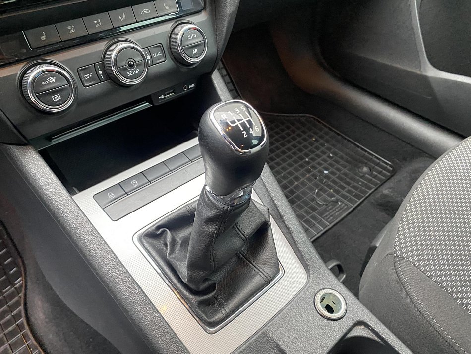 Škoda Octavia III 2.0 TDi Ambiente