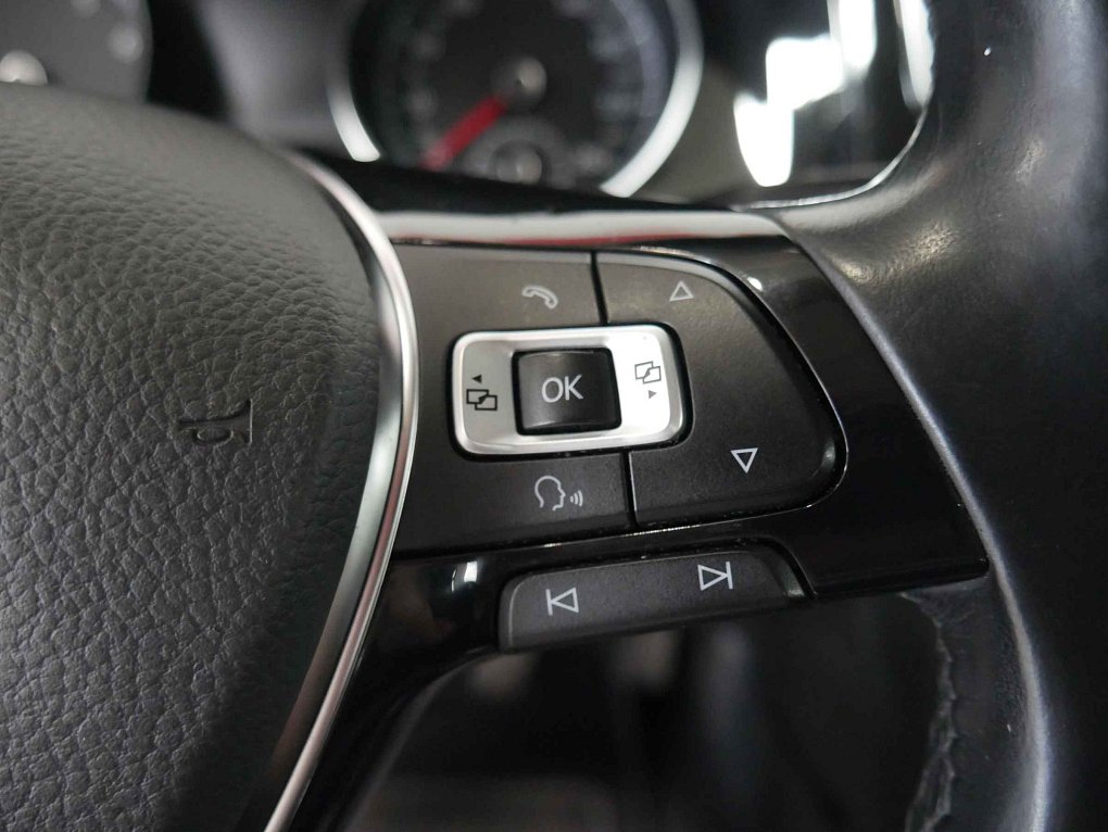 Volkswagen Golf 1.4 TSI 