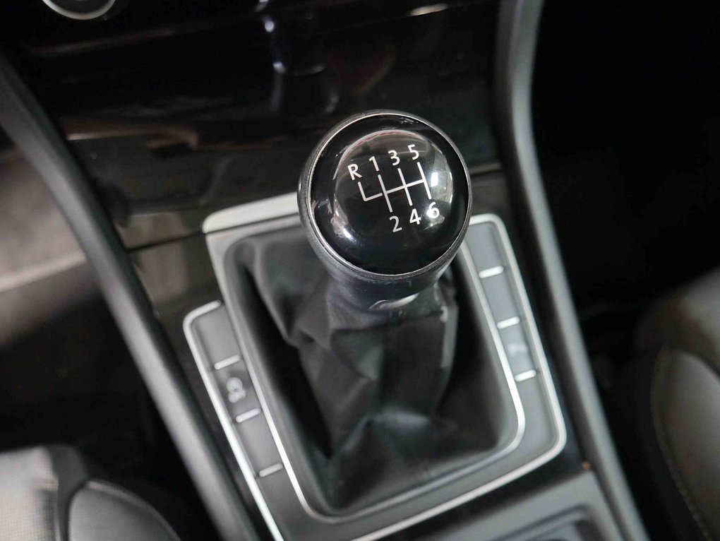 Volkswagen Golf 1.4 TSI 