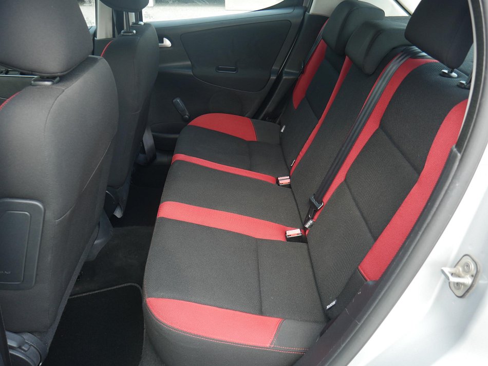 Peugeot 207 1.4i 