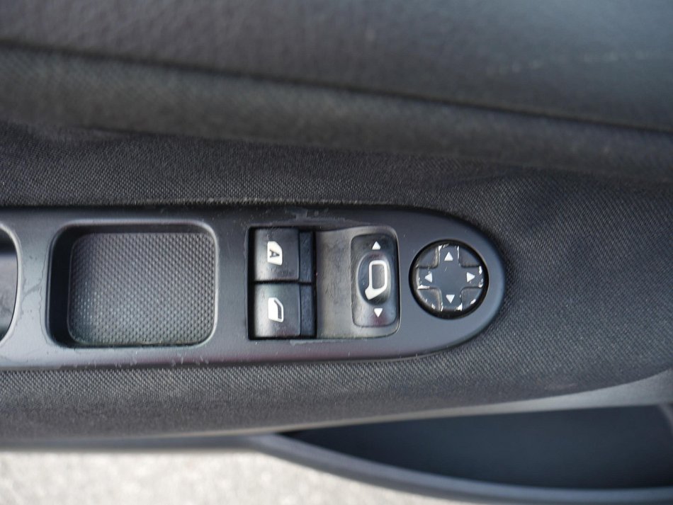Peugeot 207 1.4i 