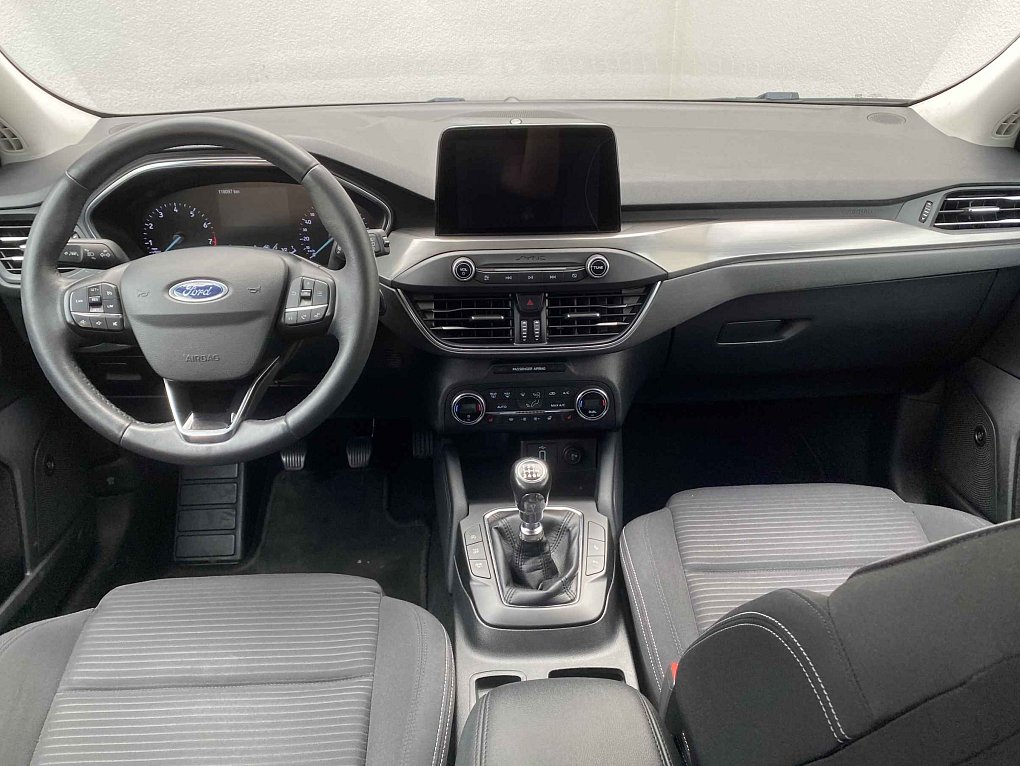 Ford Focus 1.0EB Titanium