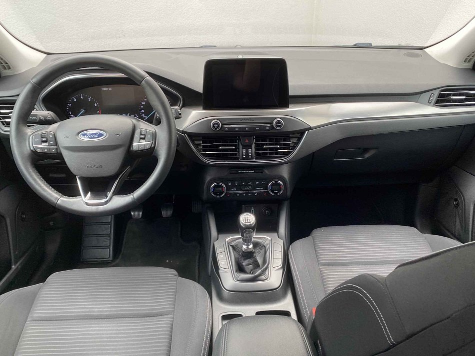 Ford Focus 1.0EB Titanium