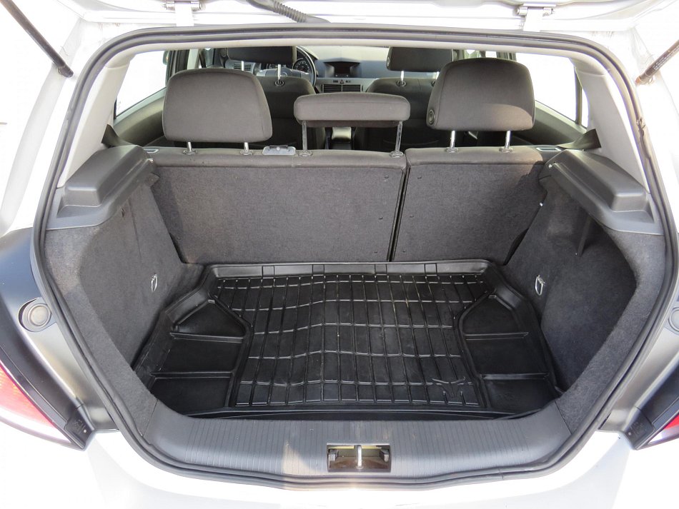 Opel Astra 1.9CDTi 