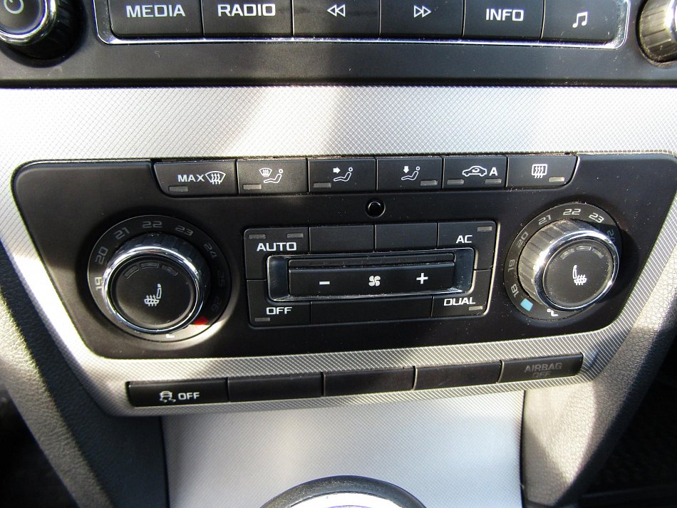 Škoda Octavia II 1.6 TDi Elegance
