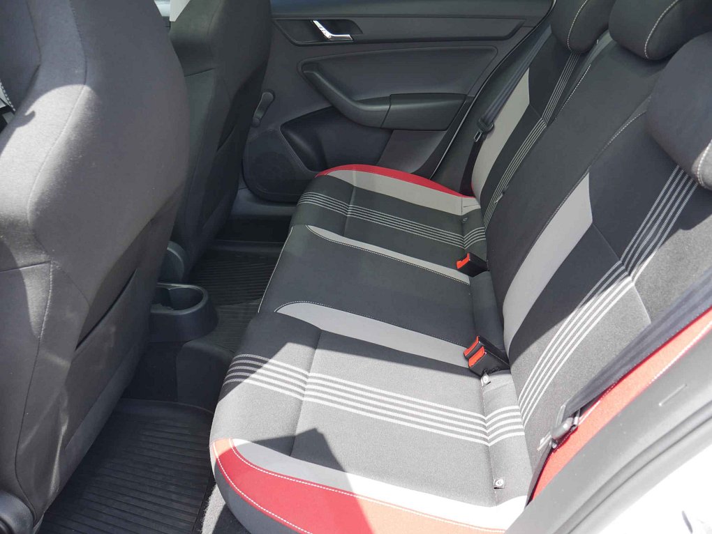 Škoda Rapid 1.2 TSi Monte Carlo