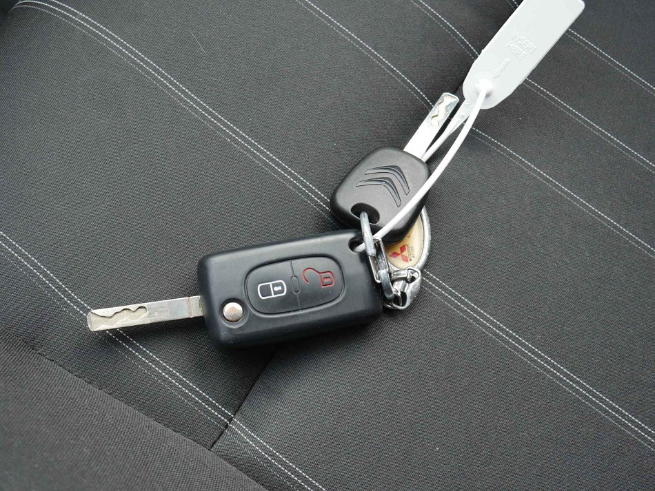 Citroën C4 1.4i 