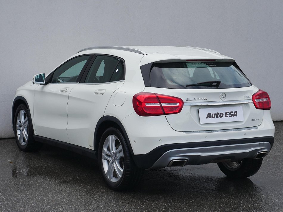 Mercedes-Benz GLA 2.2CDi  220 4Mat