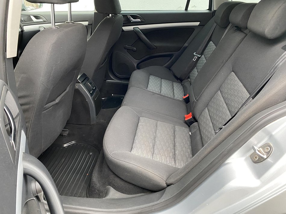 Škoda Octavia II 1.6TDi Ambiente