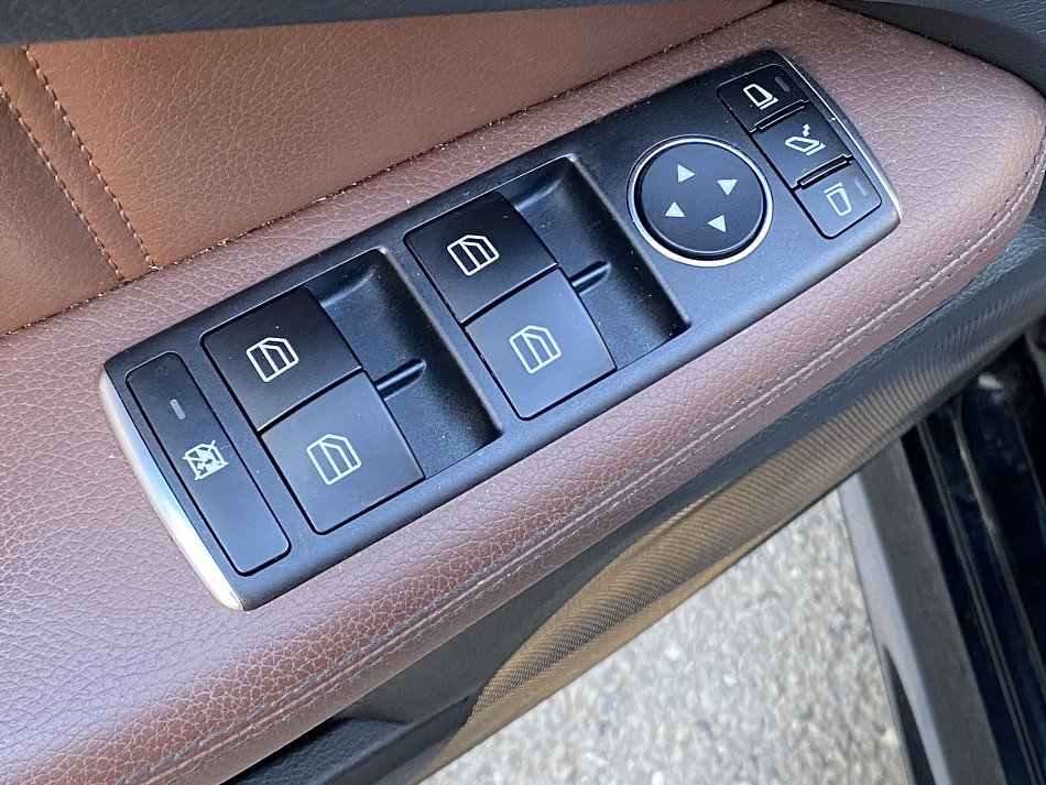 Mercedes-Benz Třída E 3.0CDi  E350 4Mat