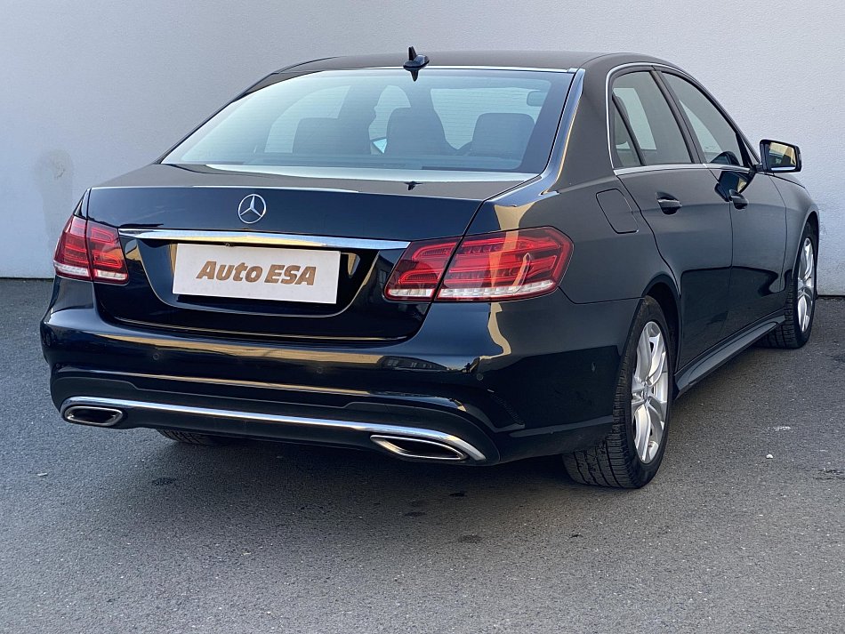 Mercedes-Benz Třída E 3.0CDi  E350 4Mat