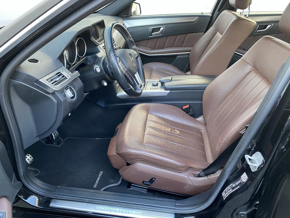 Mercedes-Benz Třída E 3.0CDi  E350 4Mat
