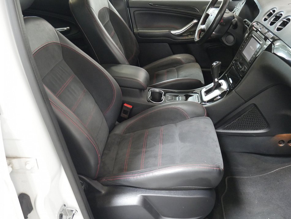 Ford S-MAX 2.2 TDCi Titanium S