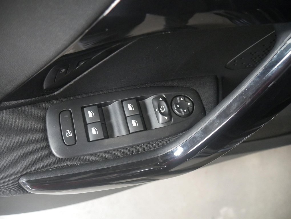 Peugeot 208 1.2 PT Allure