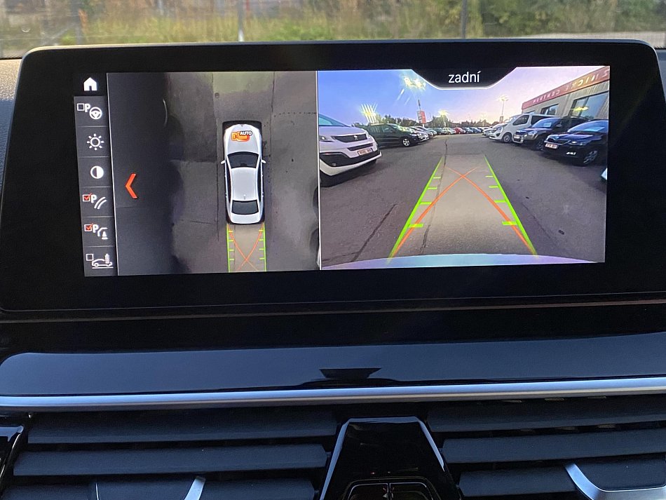 BMW Řada 5 3.0i  540i xDrive