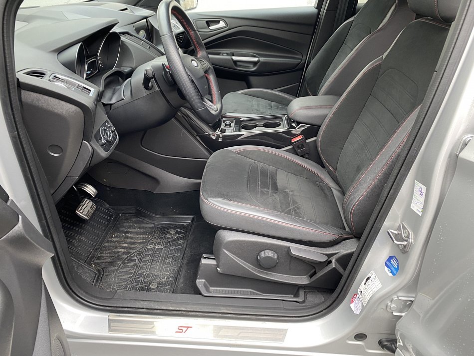 Ford Kuga 1.5EB ST-Line AWD
