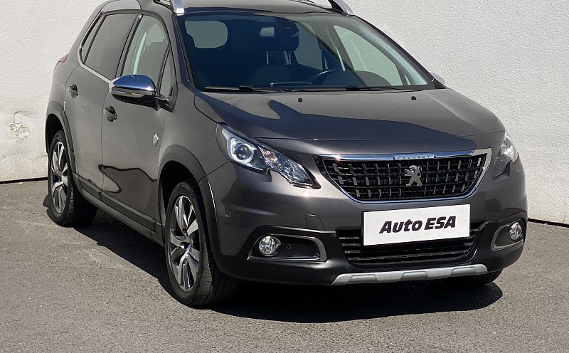 Peugeot 2008 1.2PT Crossway