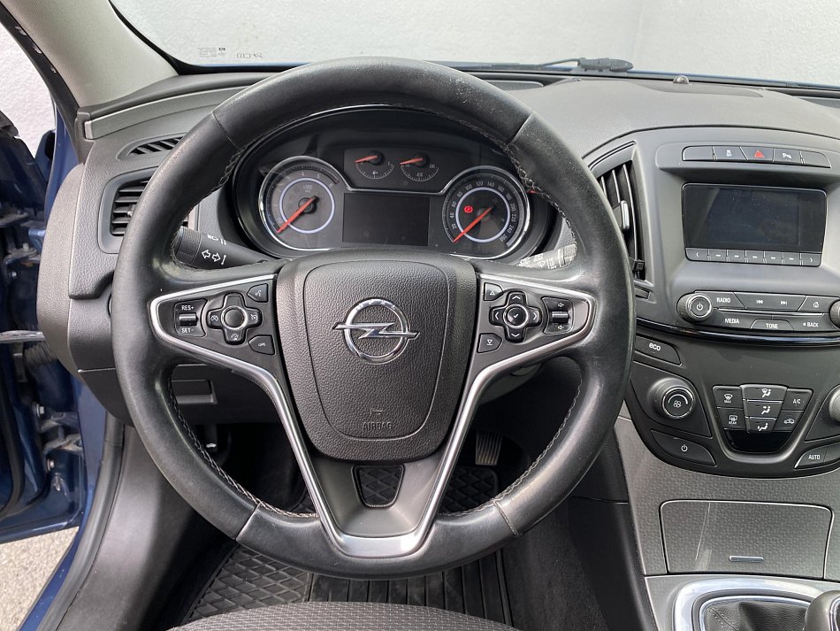 Opel Insignia 1.6 CDTi 
