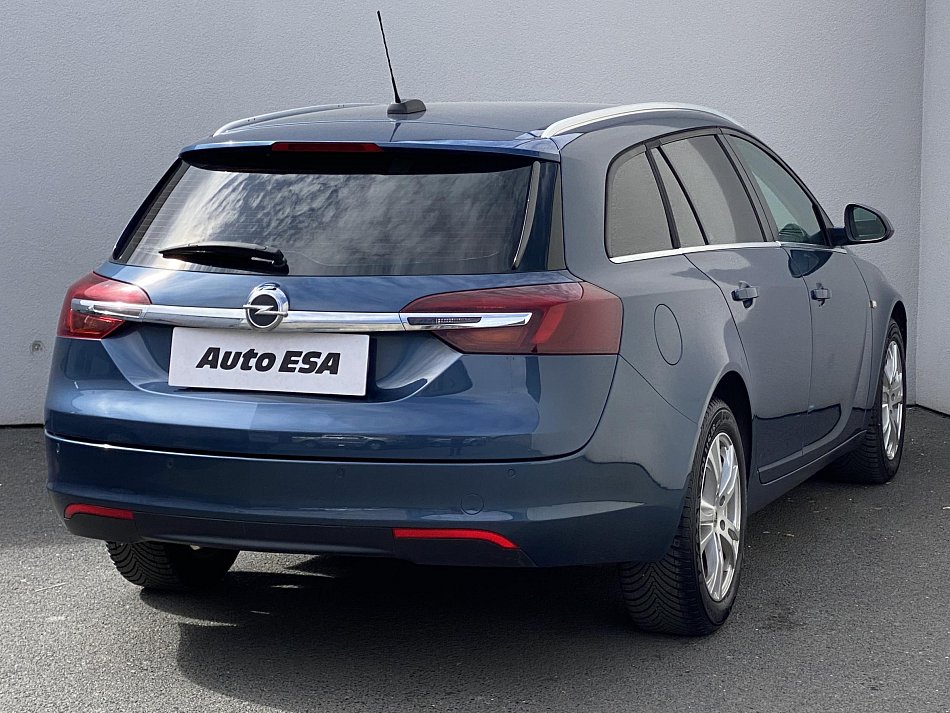 Opel Insignia 1.6 CDTi 
