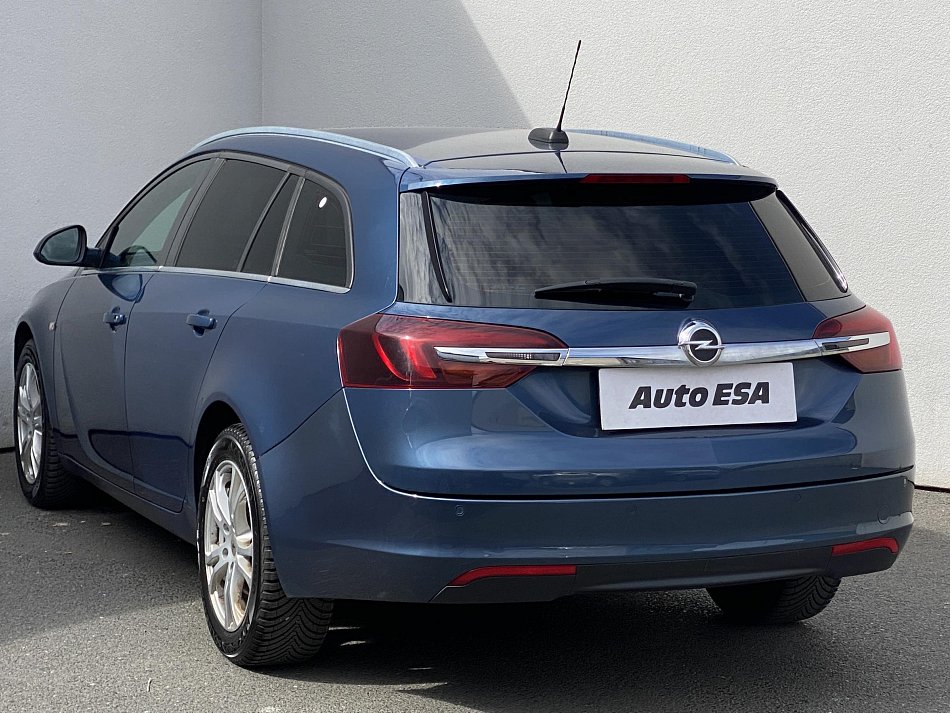 Opel Insignia 1.6 CDTi 