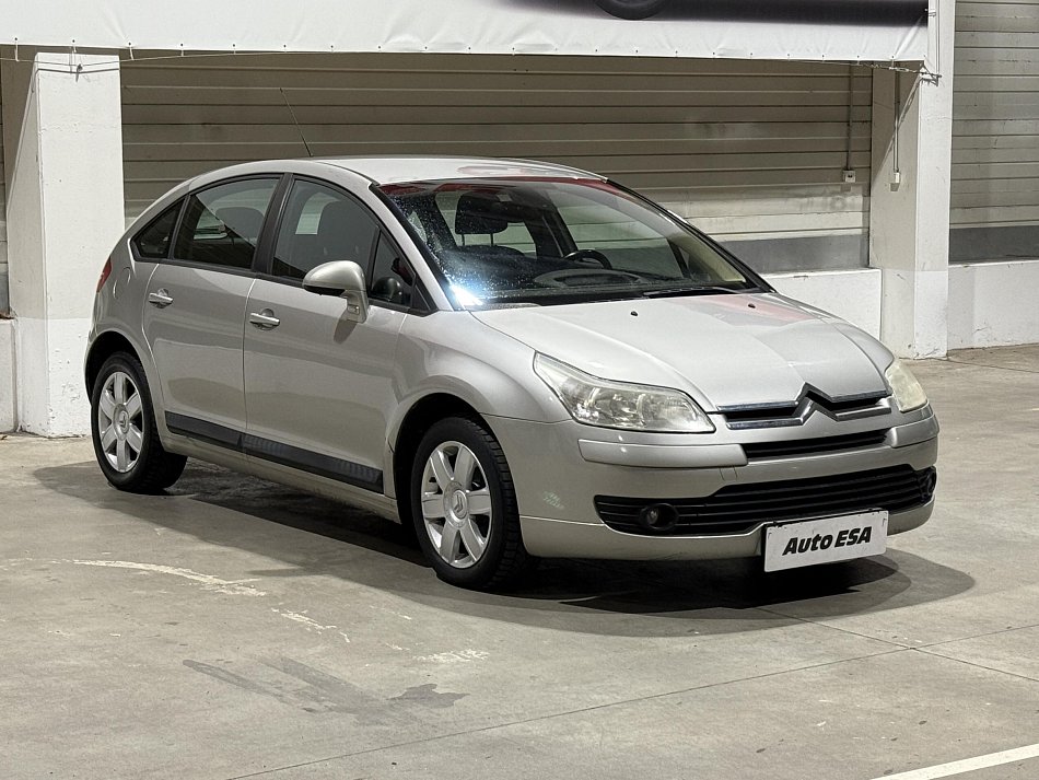 Citroën C4 1.4i 