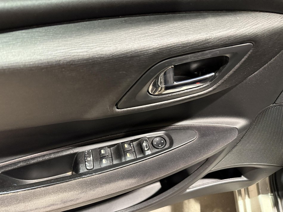 Citroën C4 1.4i 