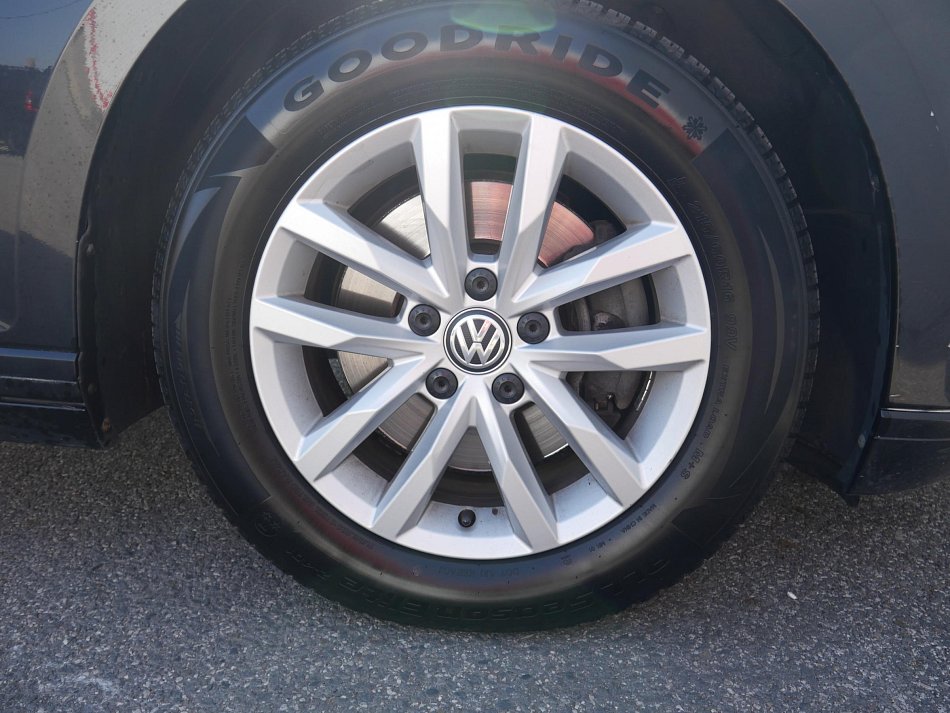 Volkswagen Passat 2.0 TDi 