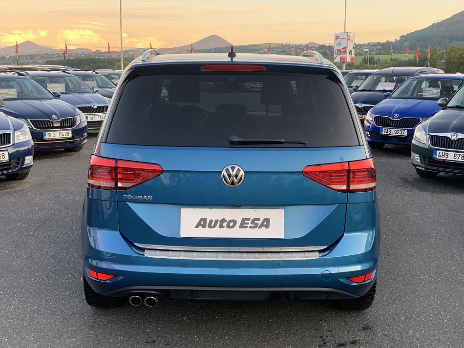 Volkswagen Touran 2.0 TDi 