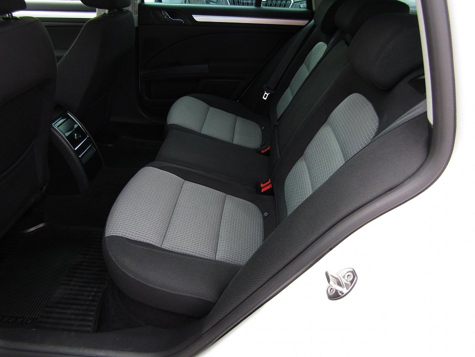 Škoda Superb II 2.0 TDi Ambition