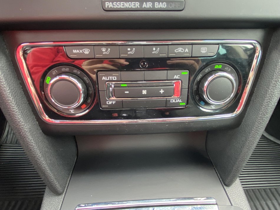 Škoda Superb II 2.0 TDi Ambition